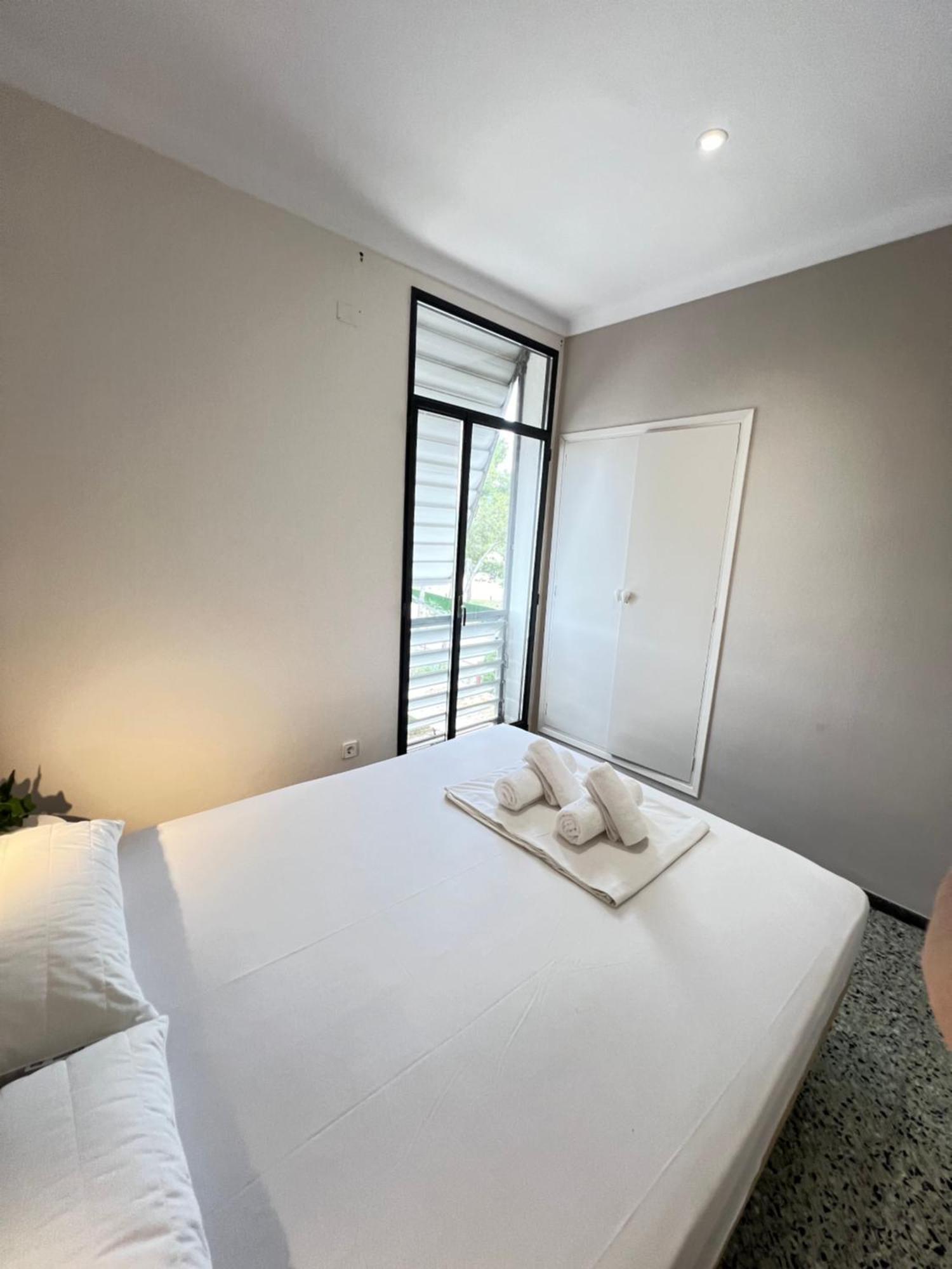 3 Room Apartment, 500M To Beach, Swimming Pool, Nice Terrace Росас Экстерьер фото