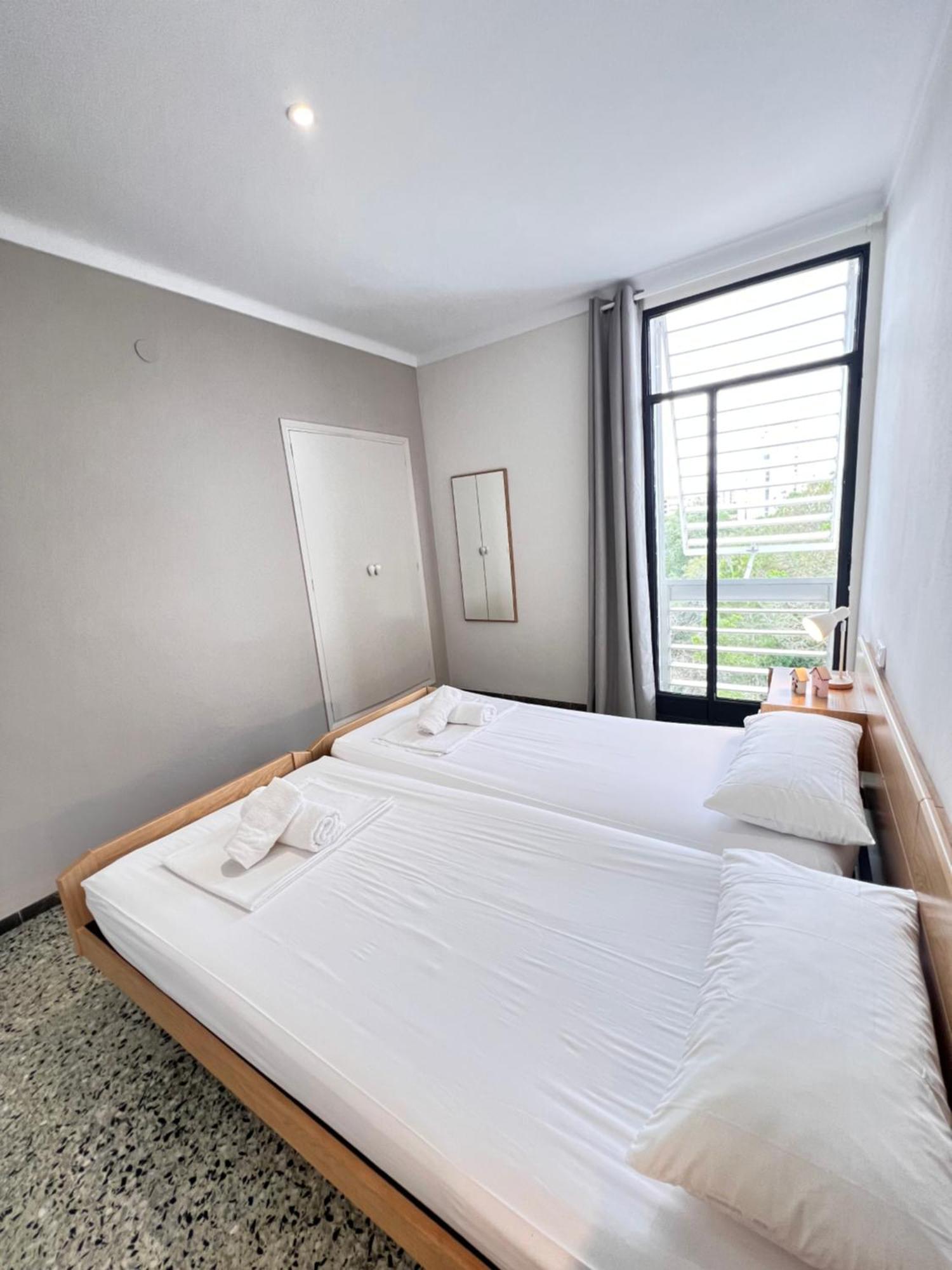 3 Room Apartment, 500M To Beach, Swimming Pool, Nice Terrace Росас Экстерьер фото