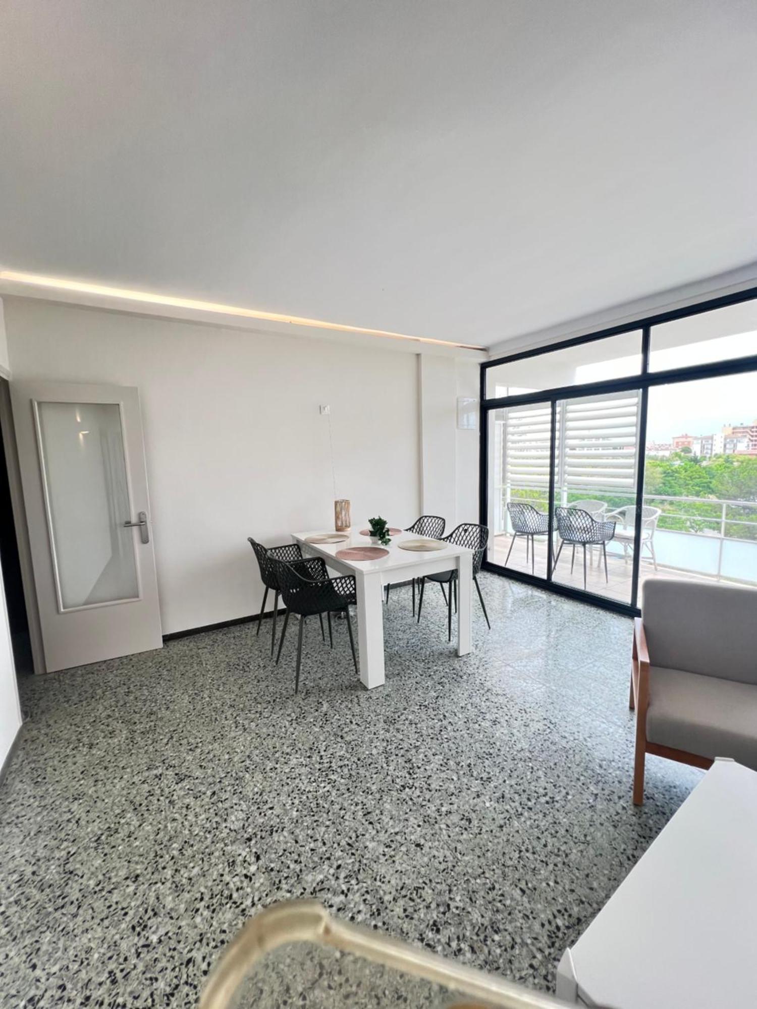 3 Room Apartment, 500M To Beach, Swimming Pool, Nice Terrace Росас Экстерьер фото